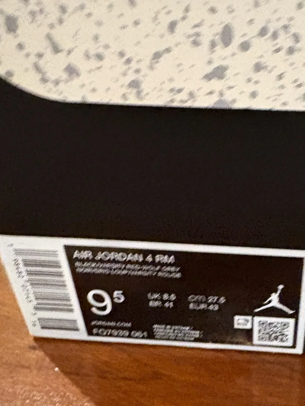 JORDAN 4 RM - MENS - Size 9.5. NEVER WORN (too small). Original box.